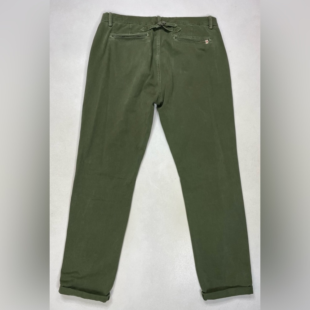 &SONS Virgil Chino Army Pants Men Size 34 x 30 Green Back Cinch Strap - Picture 4 of 11